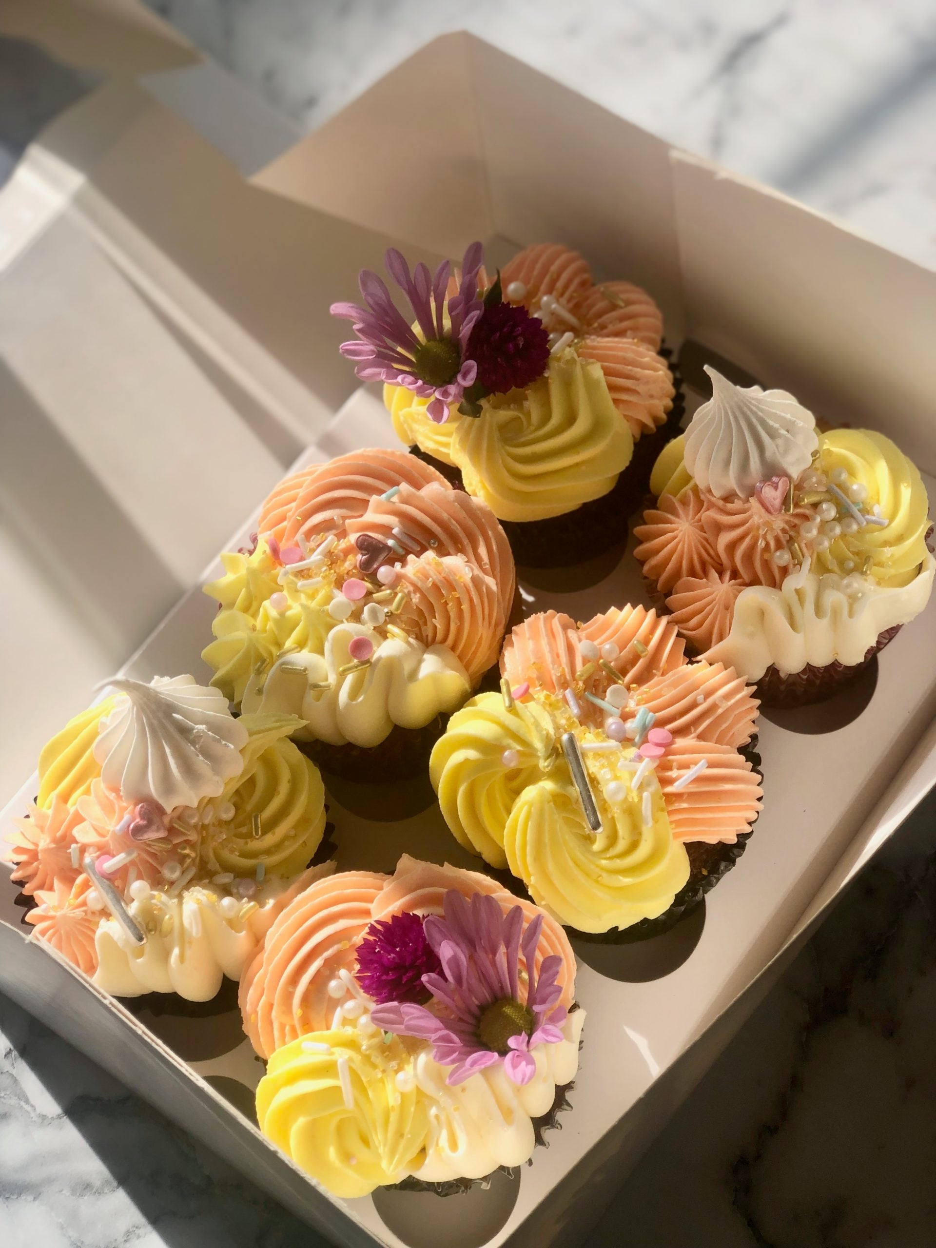 Yellow cupcakes